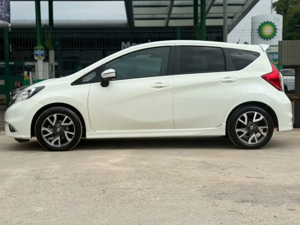 2014-nissan-note-15dci-tekna-style-pack-big-17