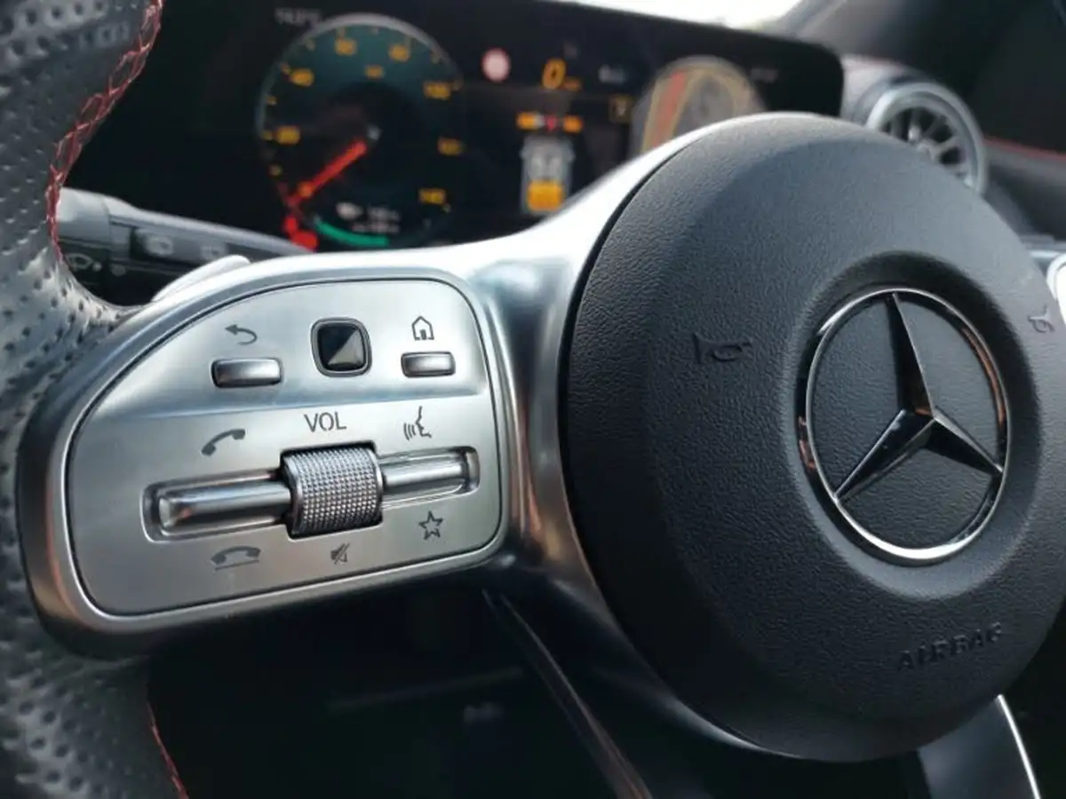 2022-mercedes-benz-eqa-e-eqa-250-amg-line-big-14