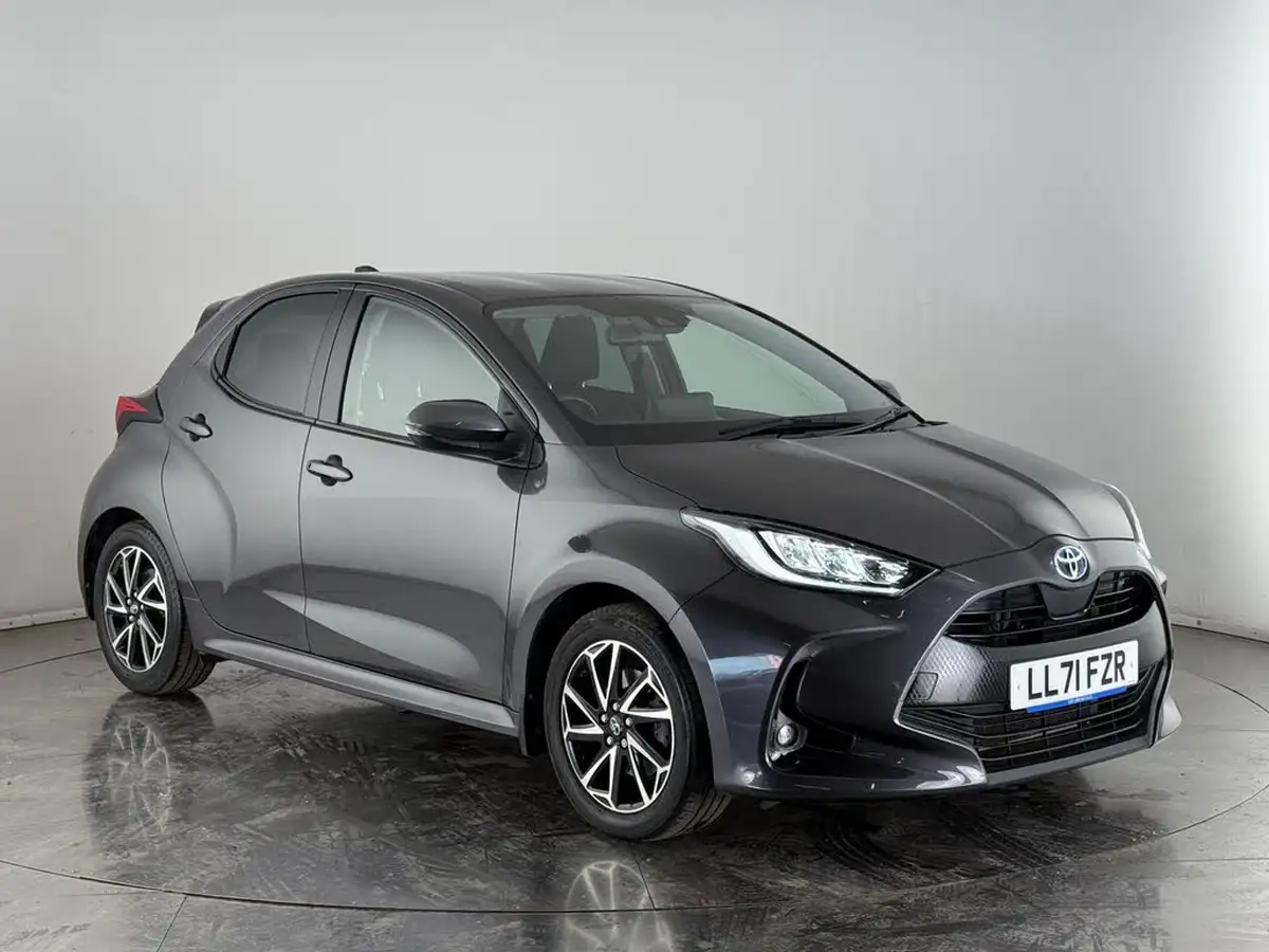 2021-toyota-yaris-15-vvt-i-design-big-0
