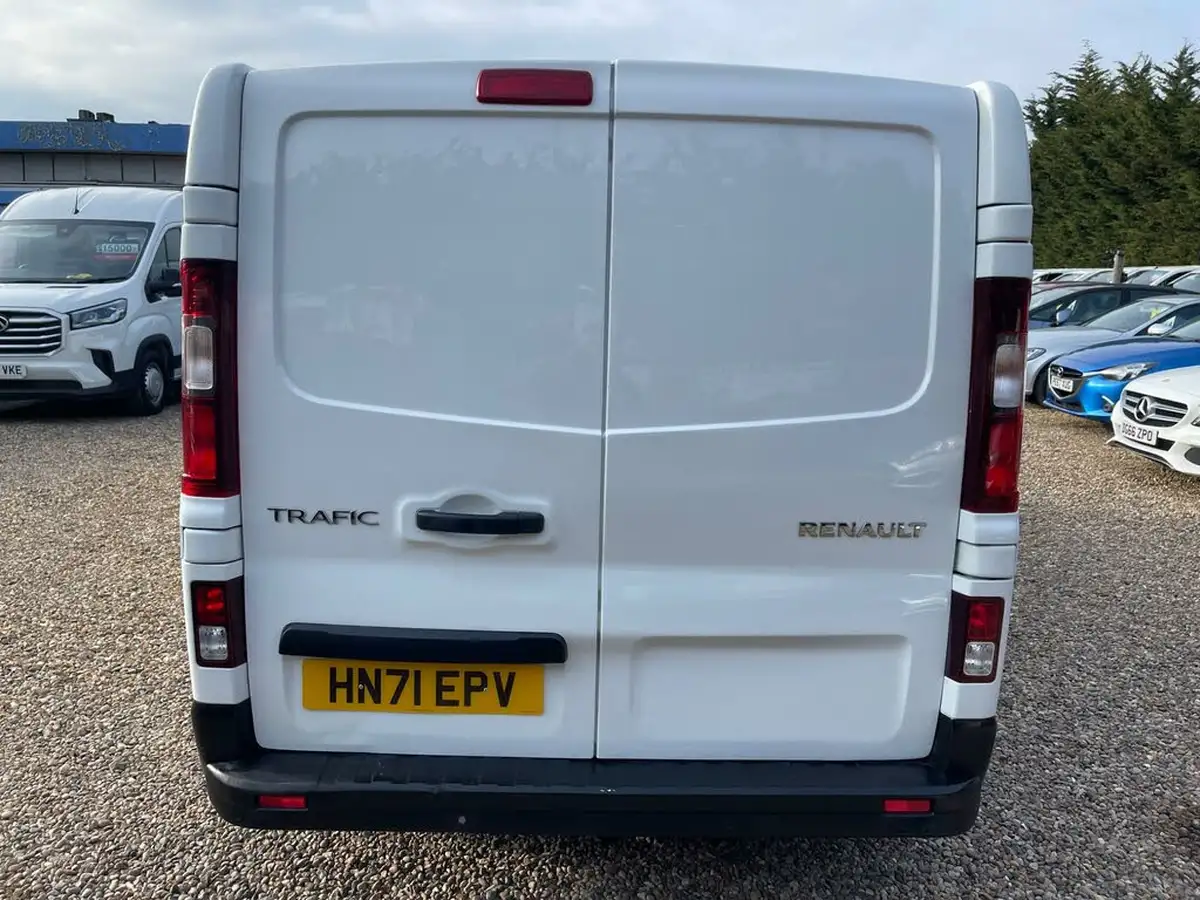2021-renault-trafic-20dci-ll30-energy-120-business-panel-big-3