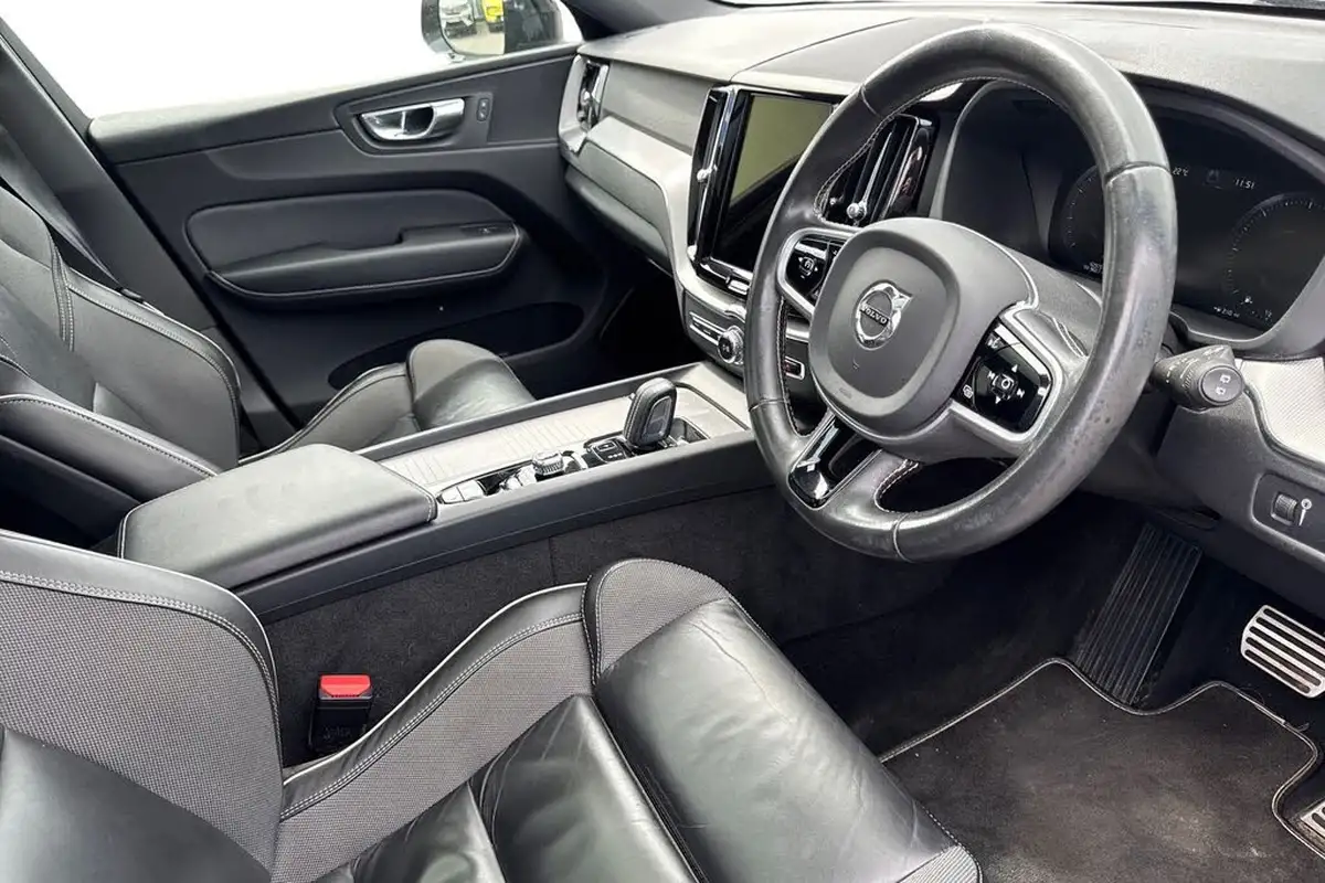 2020-volvo-xc60-20td-b4-r-design-awd-big-9