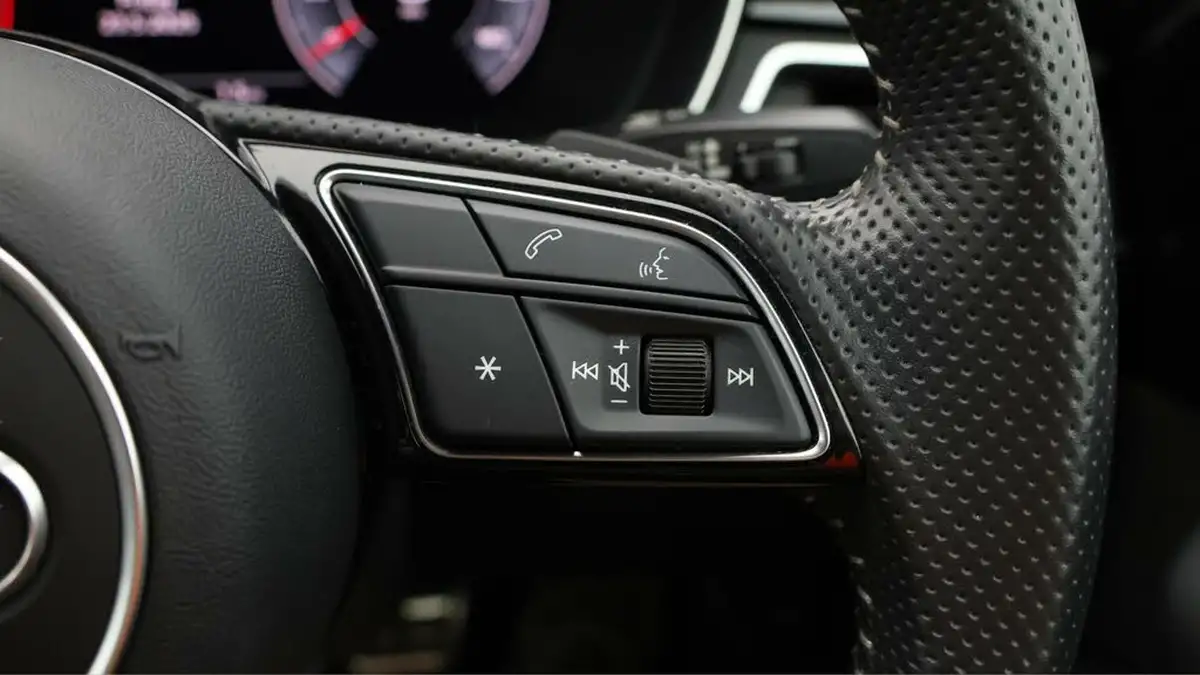 2020-audi-a4-20-35-tdi-black-edition-big-23