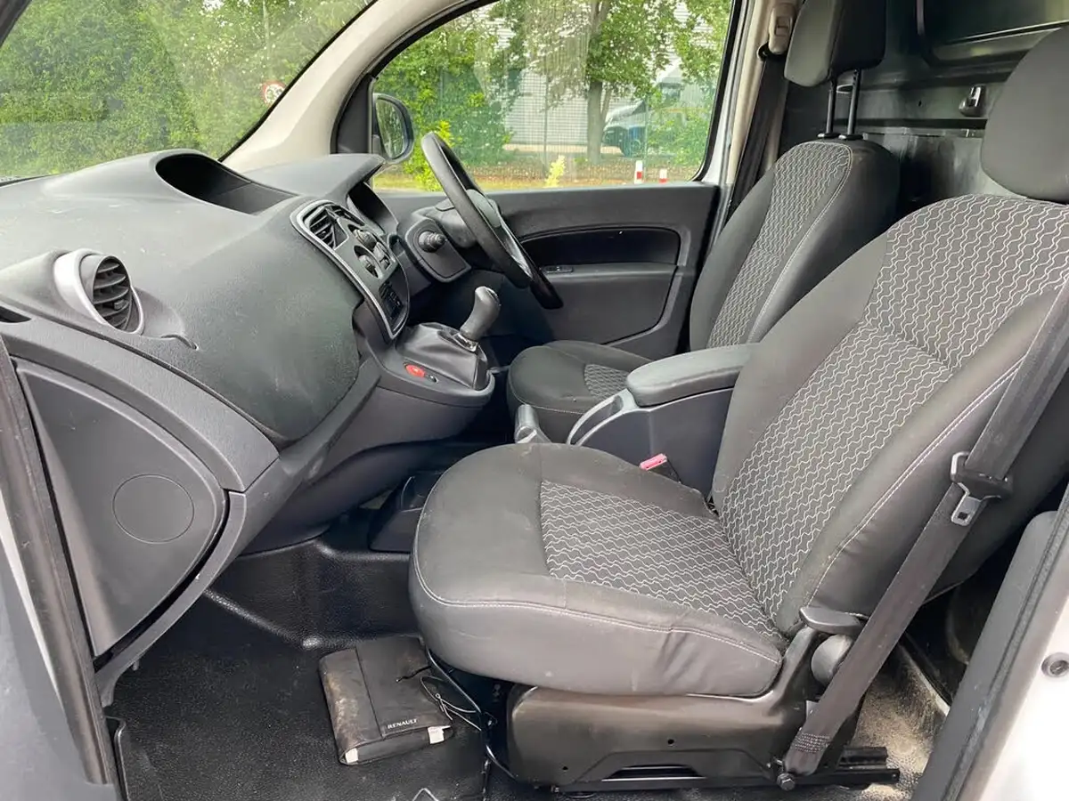 2016-renault-kangoo-15td-ml19-dci-90-business-panel-big-5