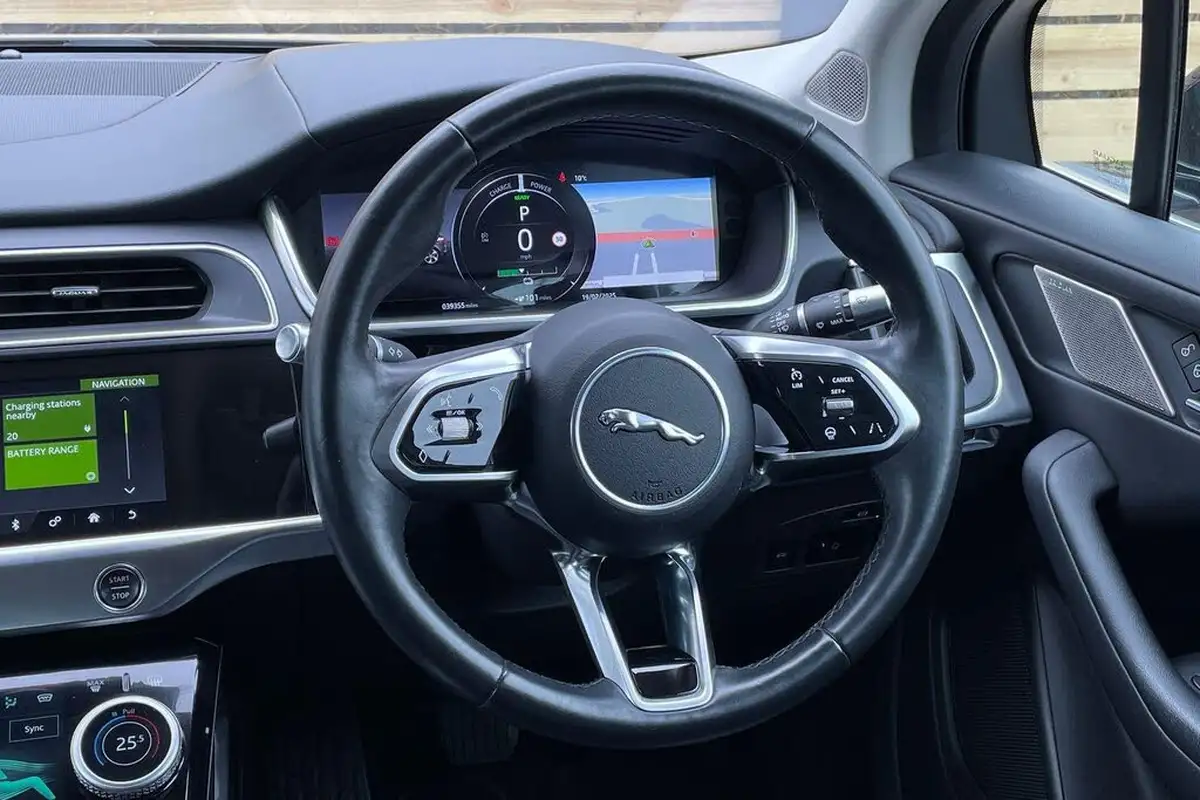 2020-jaguar-i-pace-ev400-s-big-35