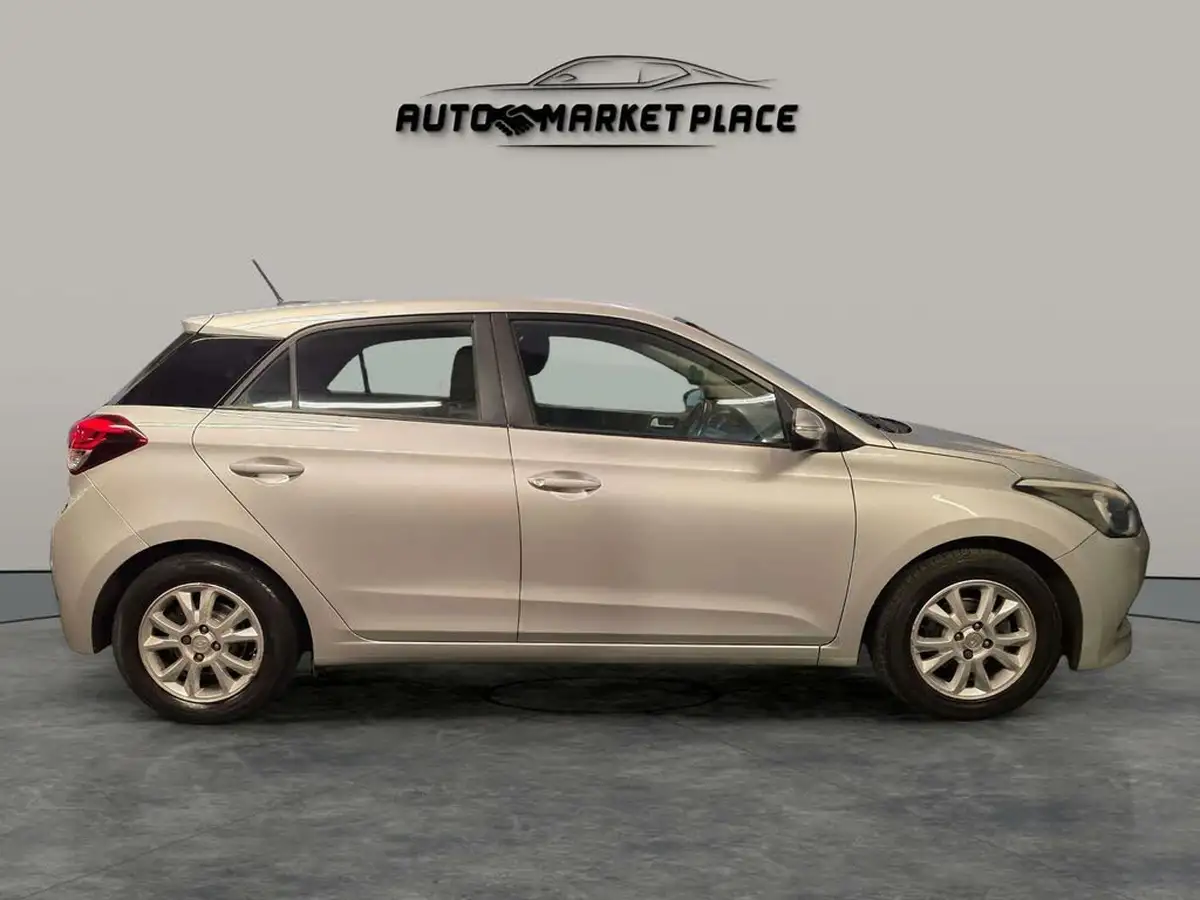 2017-hyundai-i20-12-se-hatchback-5d-big-10