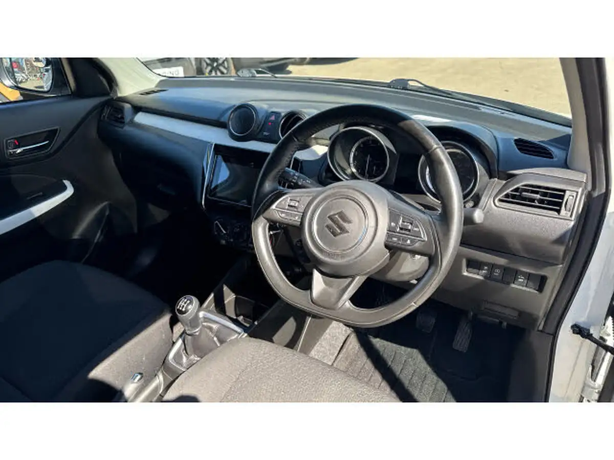 2021-suzuki-swift-12-dualjet-sz-l-big-10