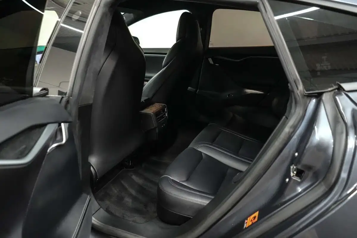 2018-tesla-model-s-e-75d-big-20
