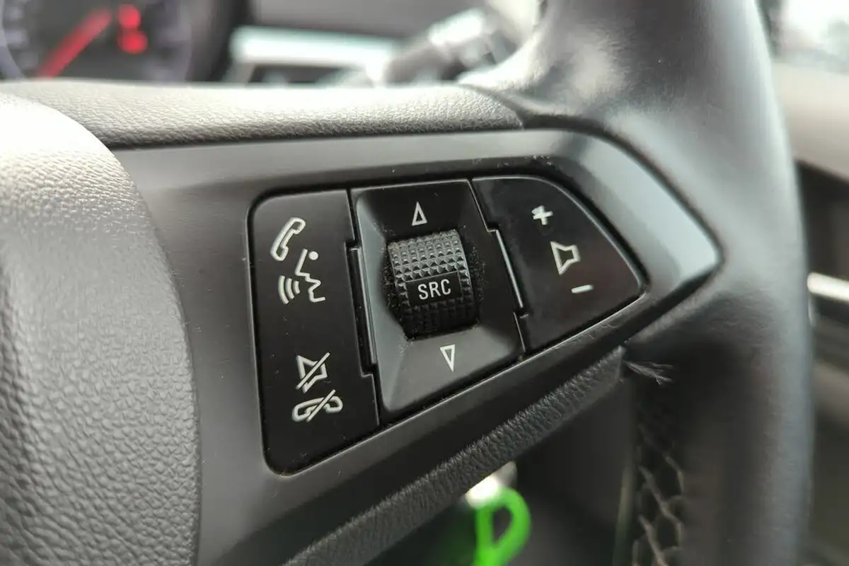 2016-vauxhall-corsa-10i-turbo-limited-edition-ssecoflex-3d-big-25