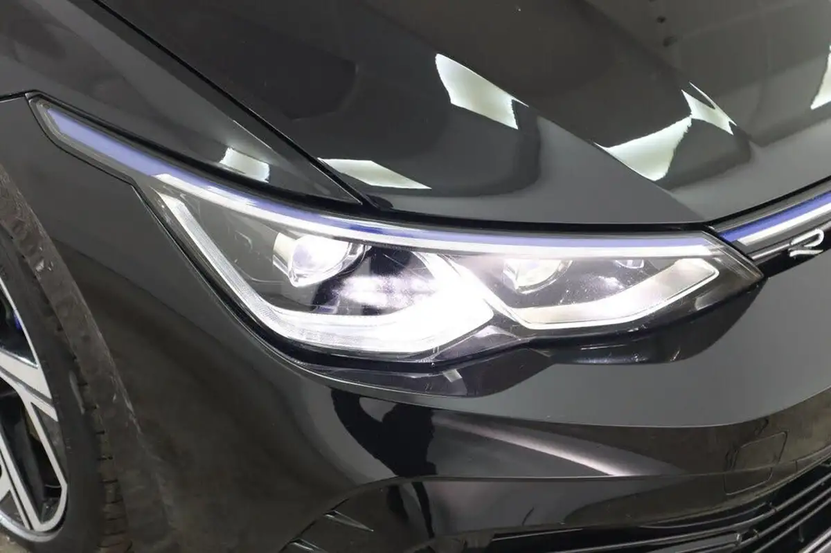 2021-volkswagen-golf-20-tsi-r-hatchback-big-54