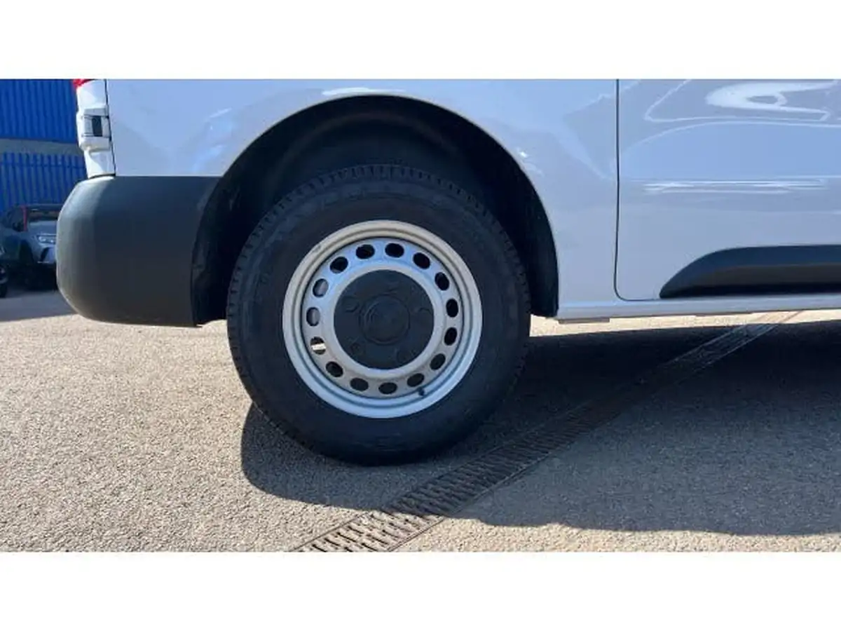2023-vauxhall-vivaro-e-3100-75kwh-l1h1-prime-panel-van-big-6