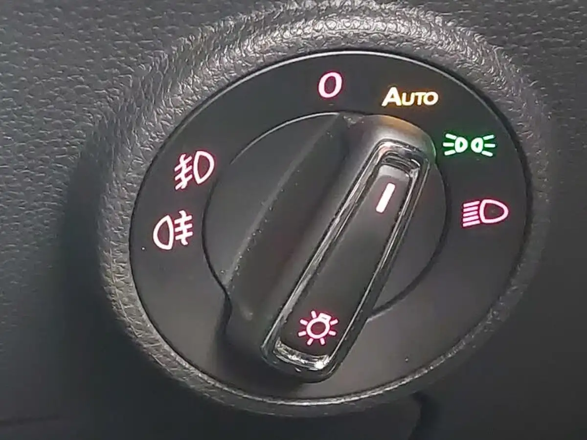 2018-seat-ateca-20tdi-xcellence-150ps-1968cc-big-18