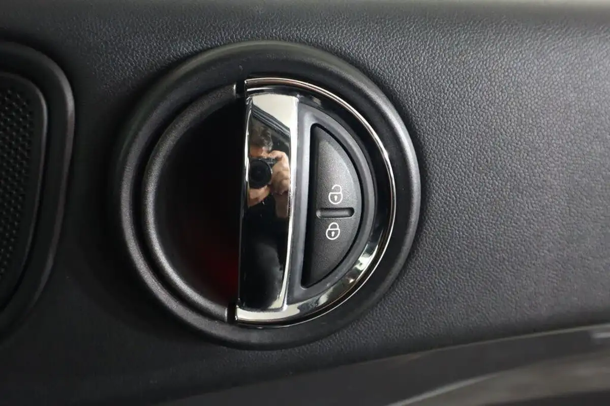 2017-mini-countryman-20-cooper-s-ss-big-34