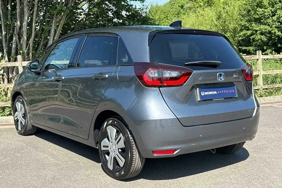 2022-honda-jazz-15-i-mmd-ex-107ps-big-2