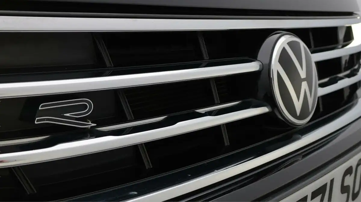 2021-volkswagen-tiguan-15-tsi-r-line-big-22