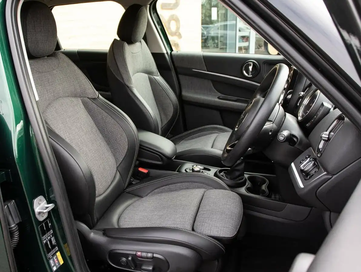 2018-mini-countryman-15-cooper-s-e-phev-exclusive-comfortnav-plusss-big-30
