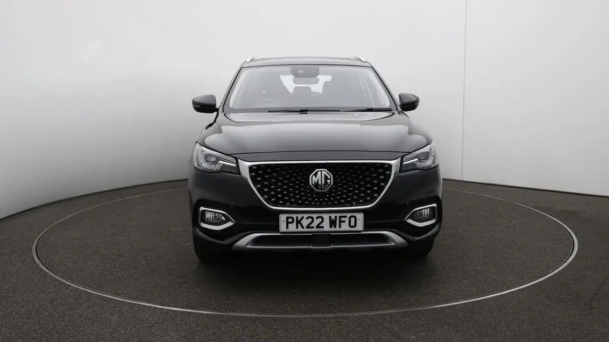 2022-mg-hs-15t-gdi-exclusive-162ps-big-41