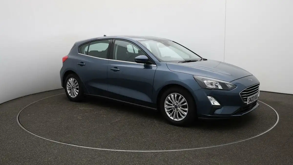 2020-ford-focus-15-titanium-hatchback-big-42