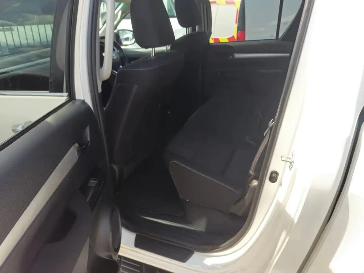 2023-toyota-hi-lux-24d-4d-icon-big-12