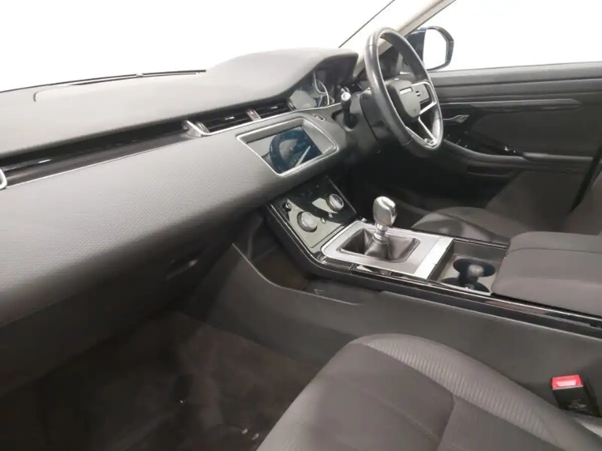 2021-land-rover-range-rover-evoque-20-d165-evoque-big-4