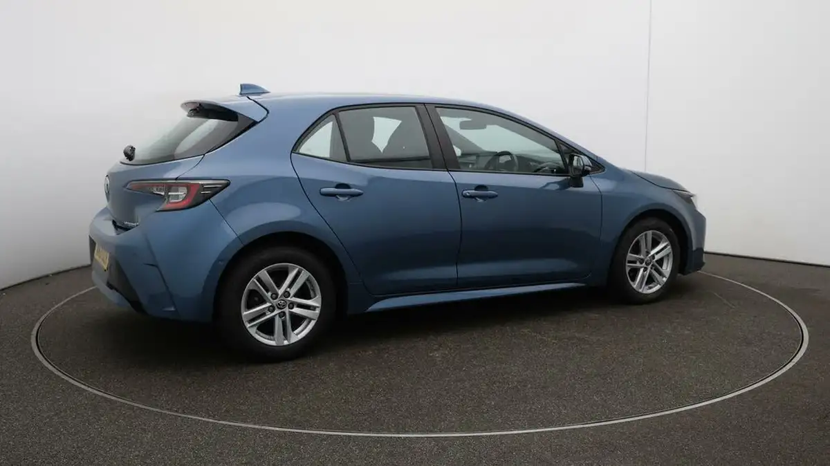 2021-toyota-corolla-18-vvt-i-icon-tech-spare-wheel-hatchback-5d-big-52