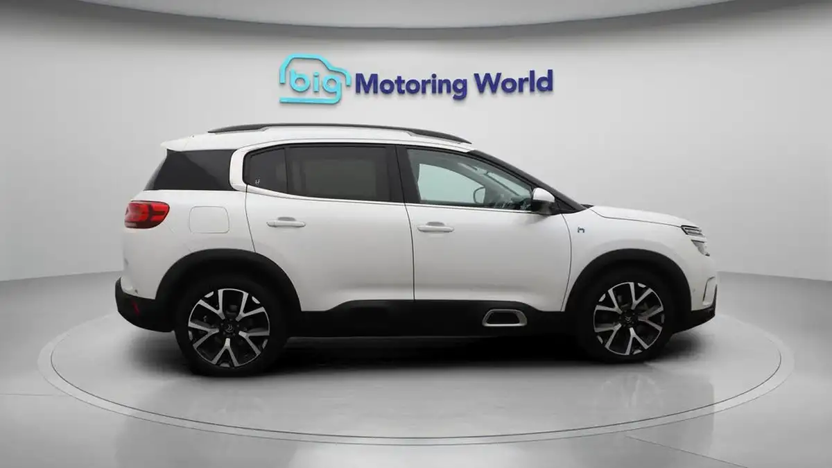 2022-citroen-c5-aircross-16-puretech-shine-plus-5d-big-8