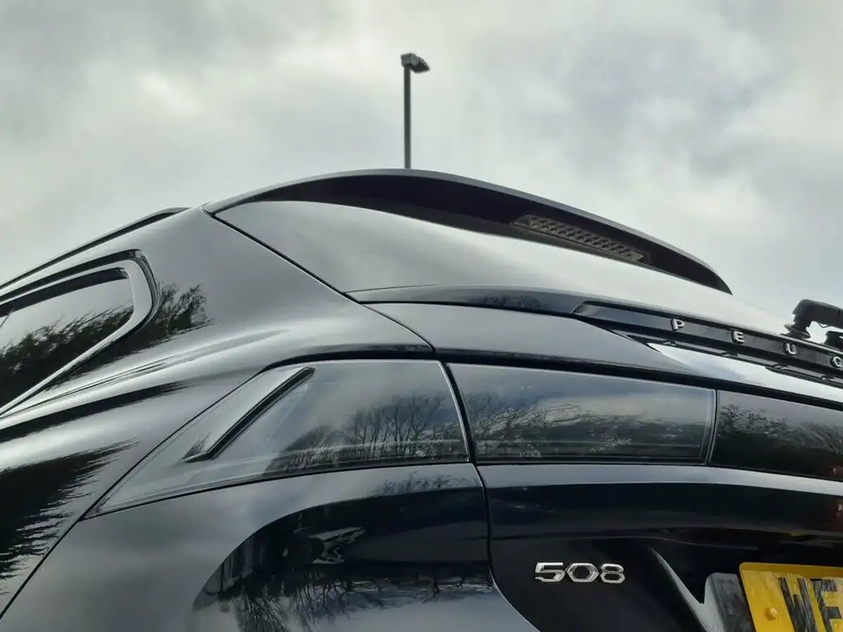 2021-peugeot-508-sw-16-puretech-gt-line-edition-big-34