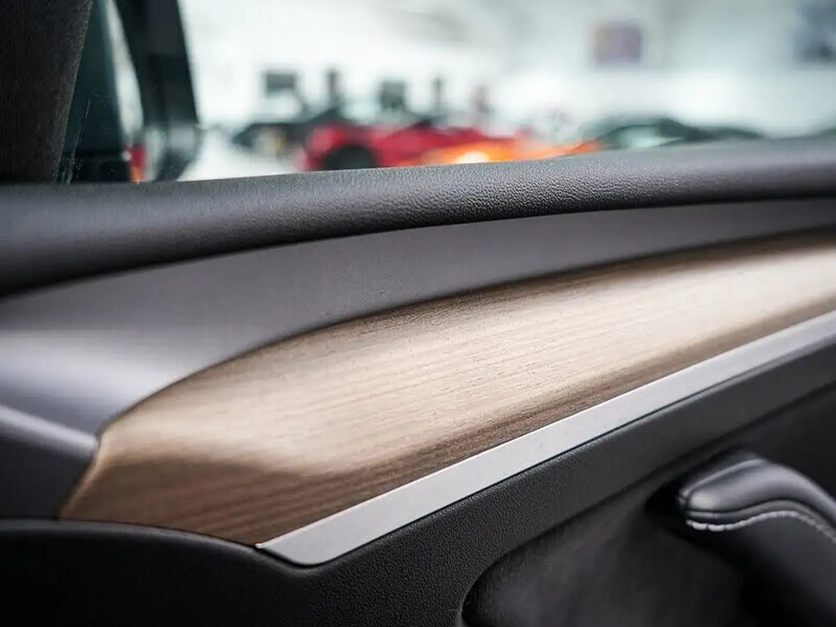 2023-tesla-model-y-e-performance-big-18