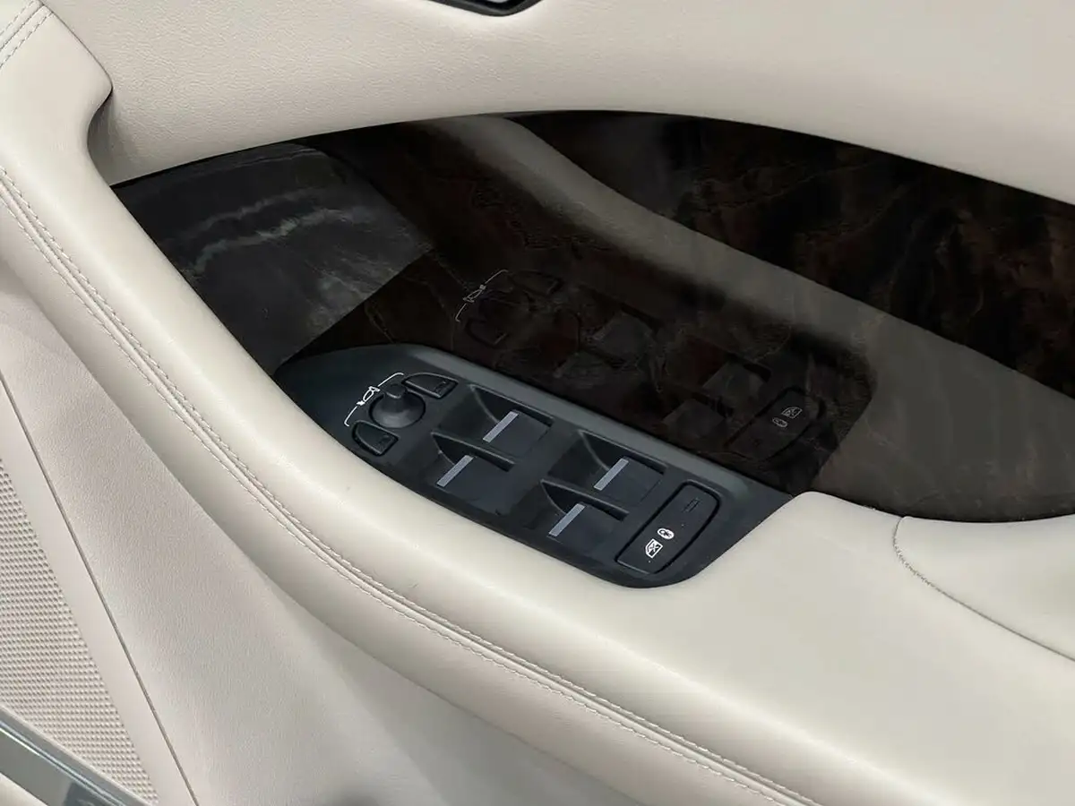 2019-jaguar-i-pace-ev400-hse-big-31