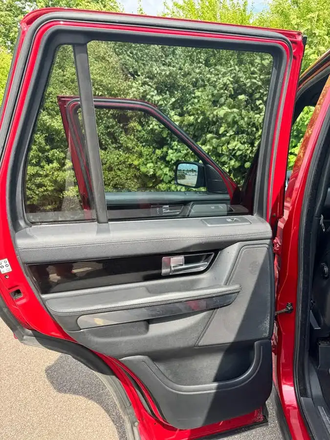 2012-land-rover-range-rover-sport-30-sd-v6-hse-red-edition-big-21