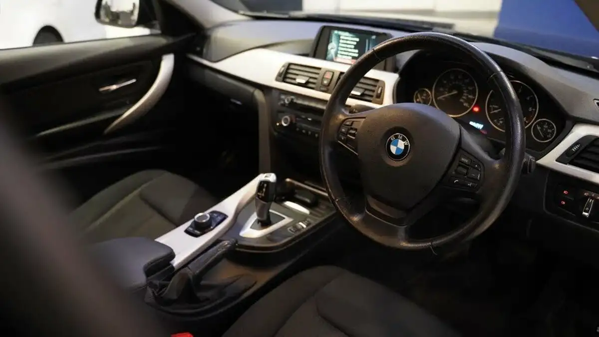 2014-bmw-3-series-20td-320d-se-184bhp-ss-touring-5d-auto-big-15