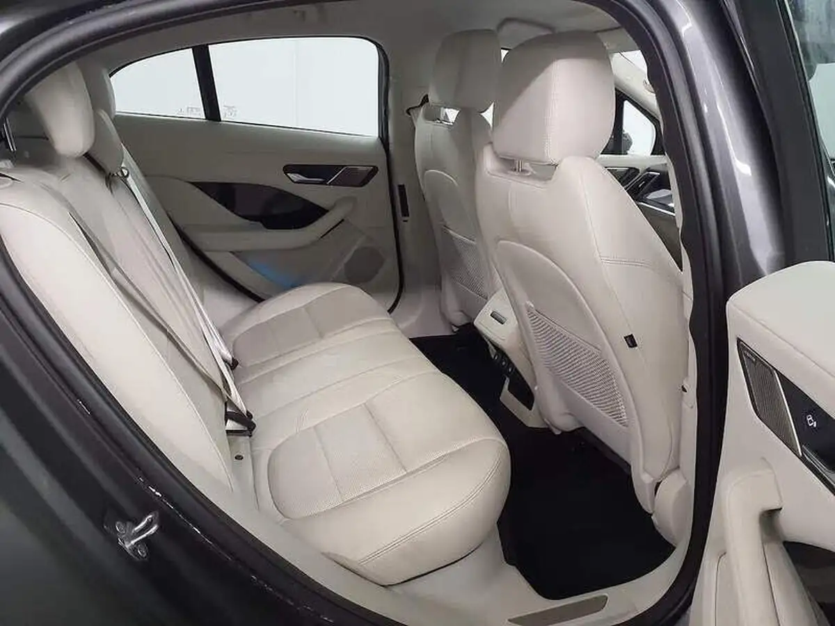 2019-jaguar-i-pace-ev400-se-big-6