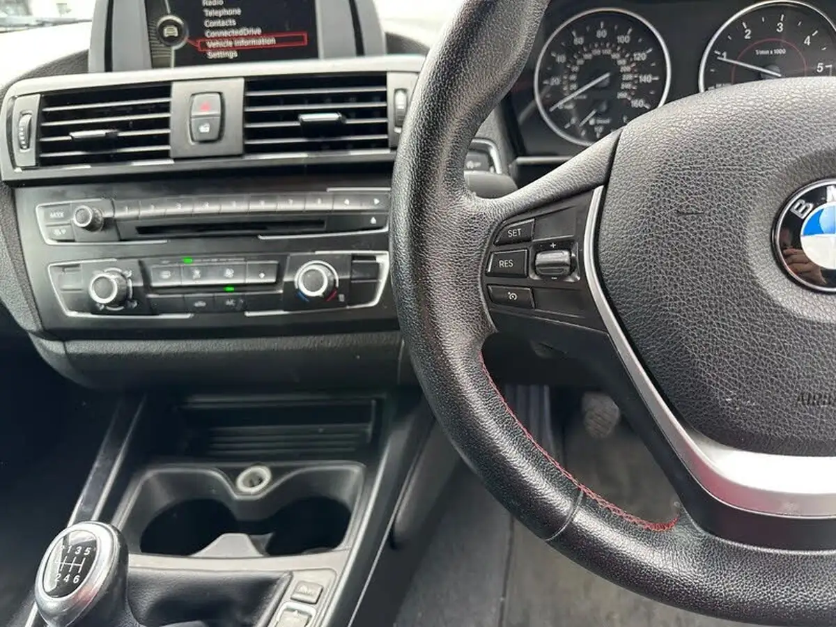 2014-bmw-1-series-20td-116d-sport-116bhp-ss-sports-hatch-5d-big-22