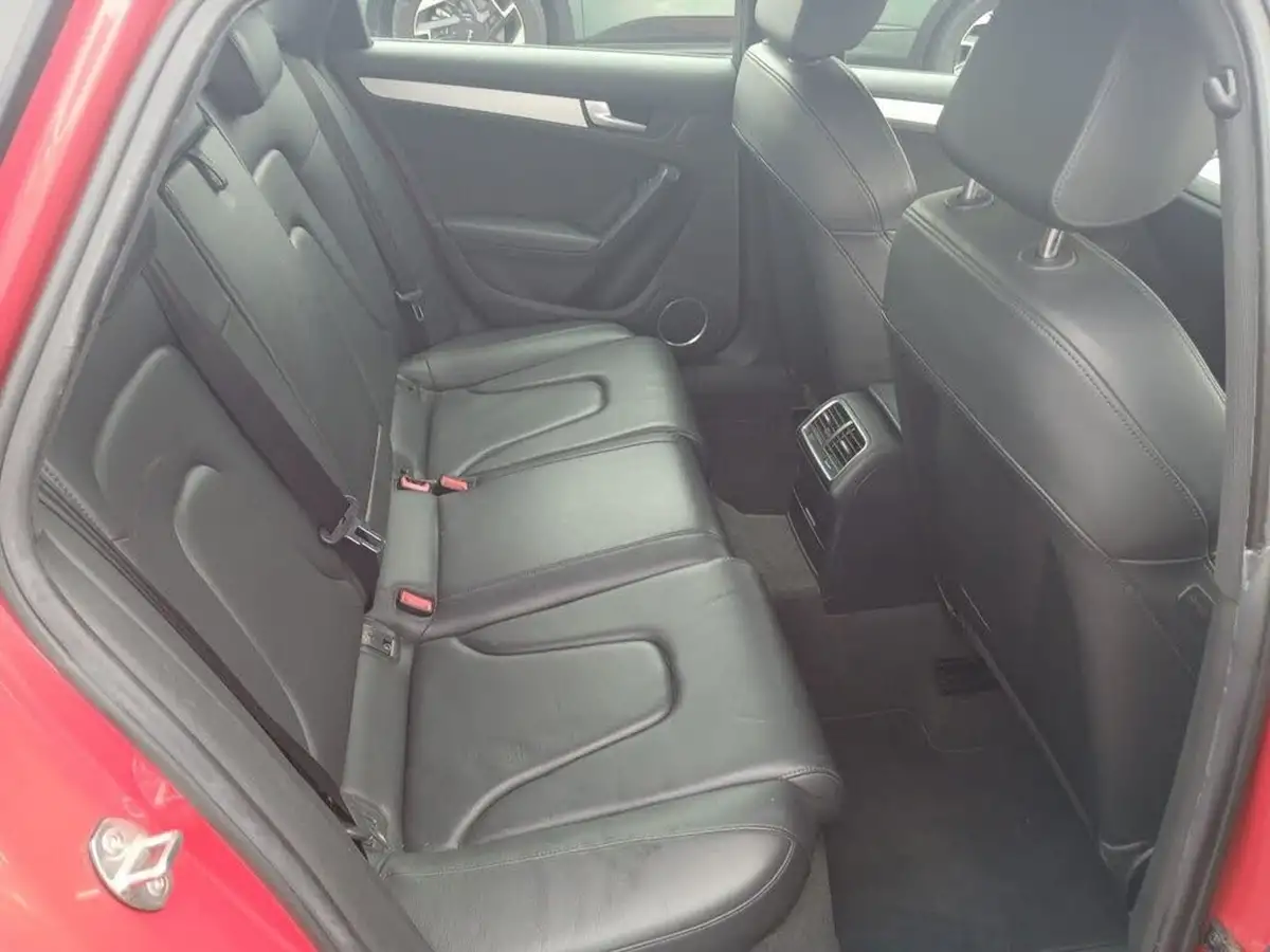 2010-audi-a4-18-s-line-160ps-big-5