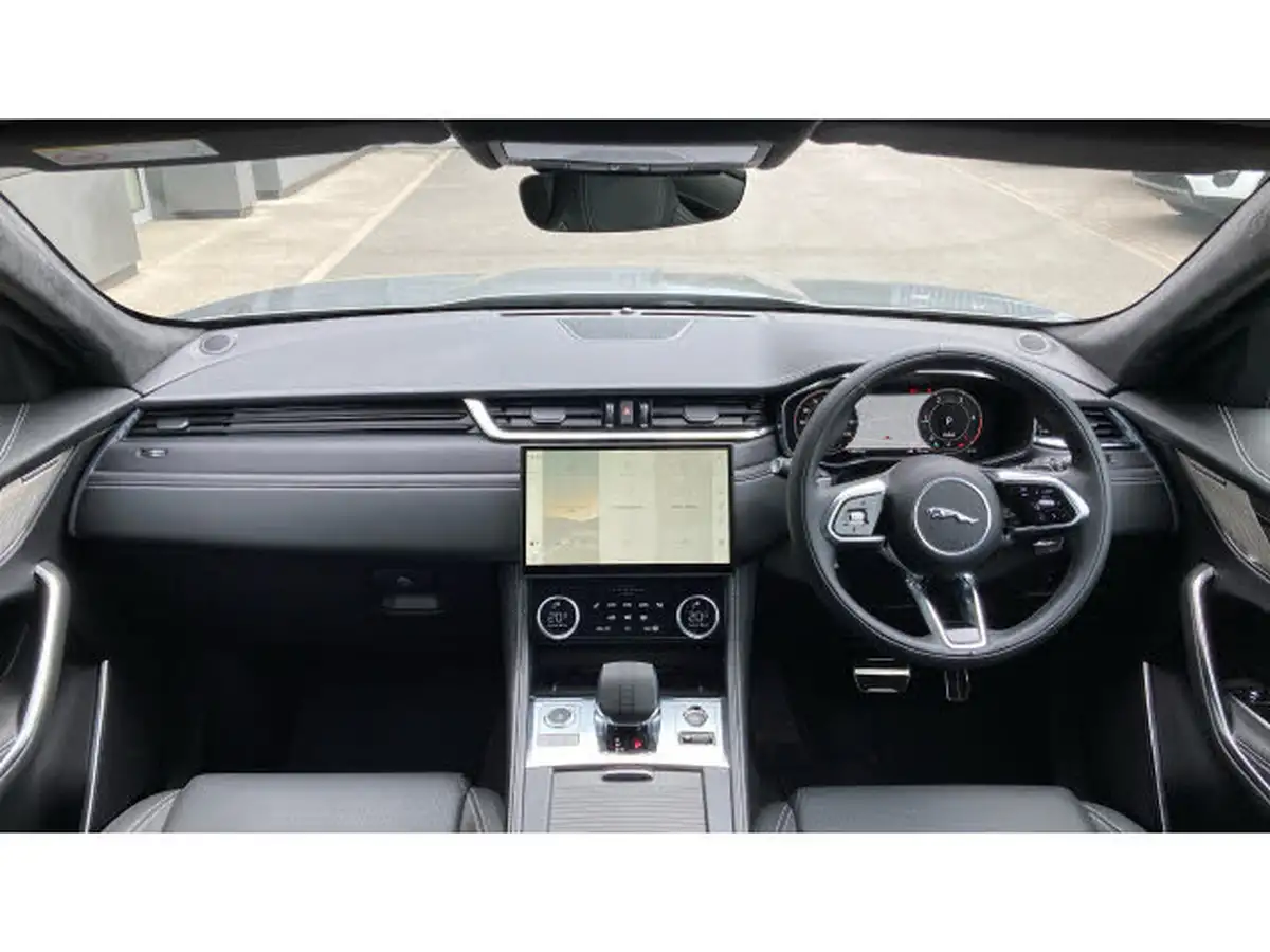 2024-jaguar-f-pace-20-d200-r-dynamic-hse-black-big-8
