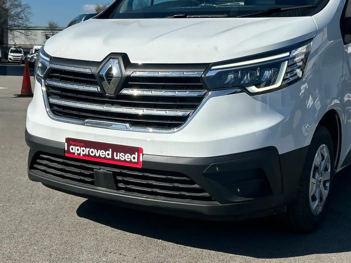 2025-renault-trafic-20dci-ll30-130-advance-panel-big-15