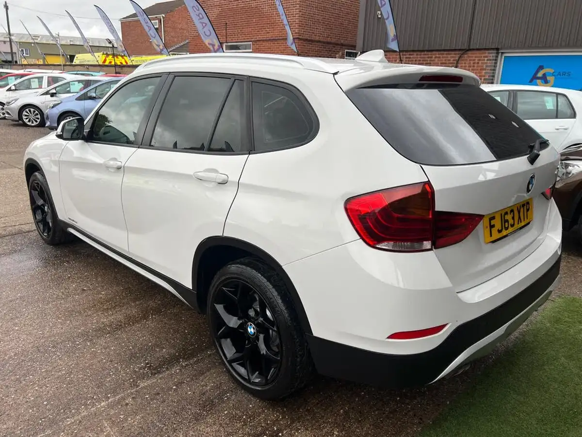 2013-bmw-x1-20td-sdrive18d-xline-auto-big-10