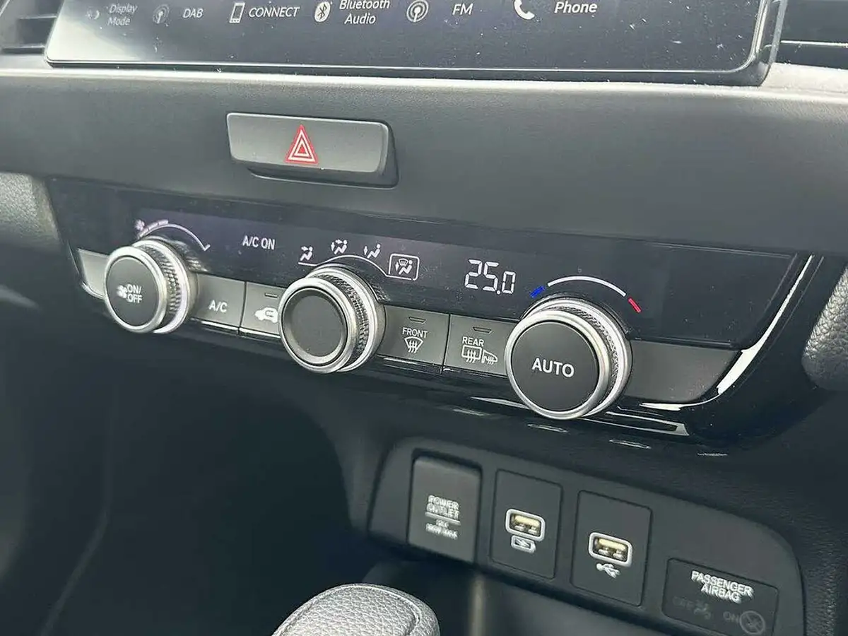 2023-honda-jazz-15-i-mmd-sr-big-29
