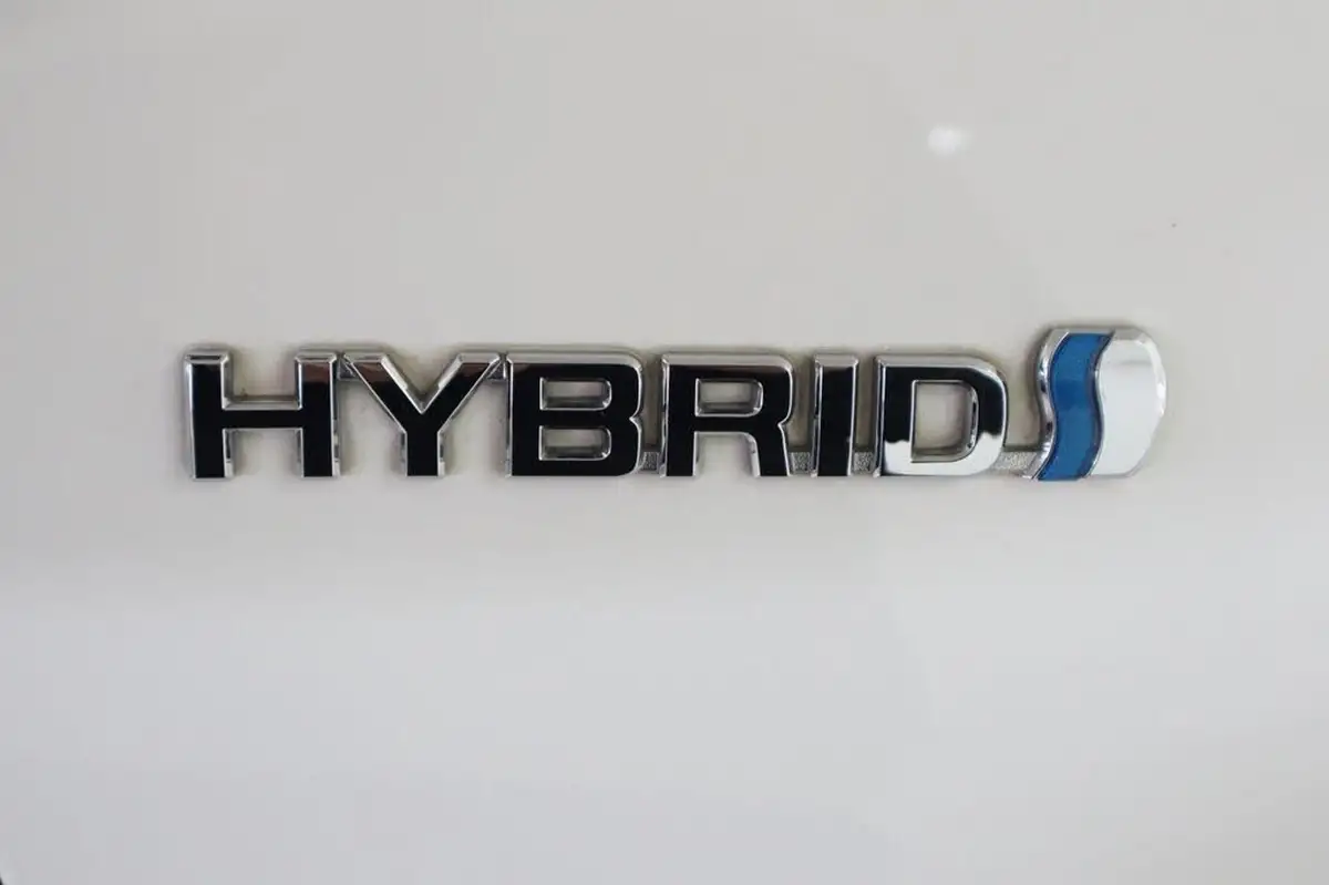 2022-toyota-c-hr-18-vvt-i-gr-sport-big-47