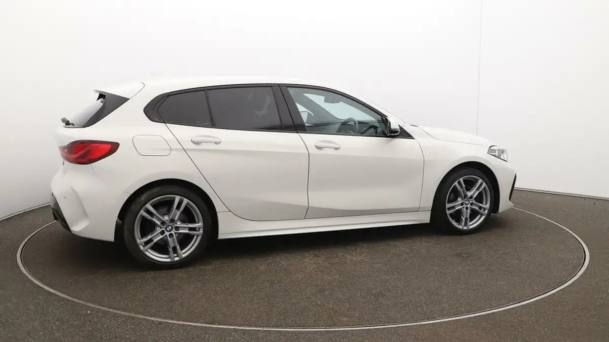 2023-bmw-1-series-15-118i-m-sport-lcp-dct-big-49