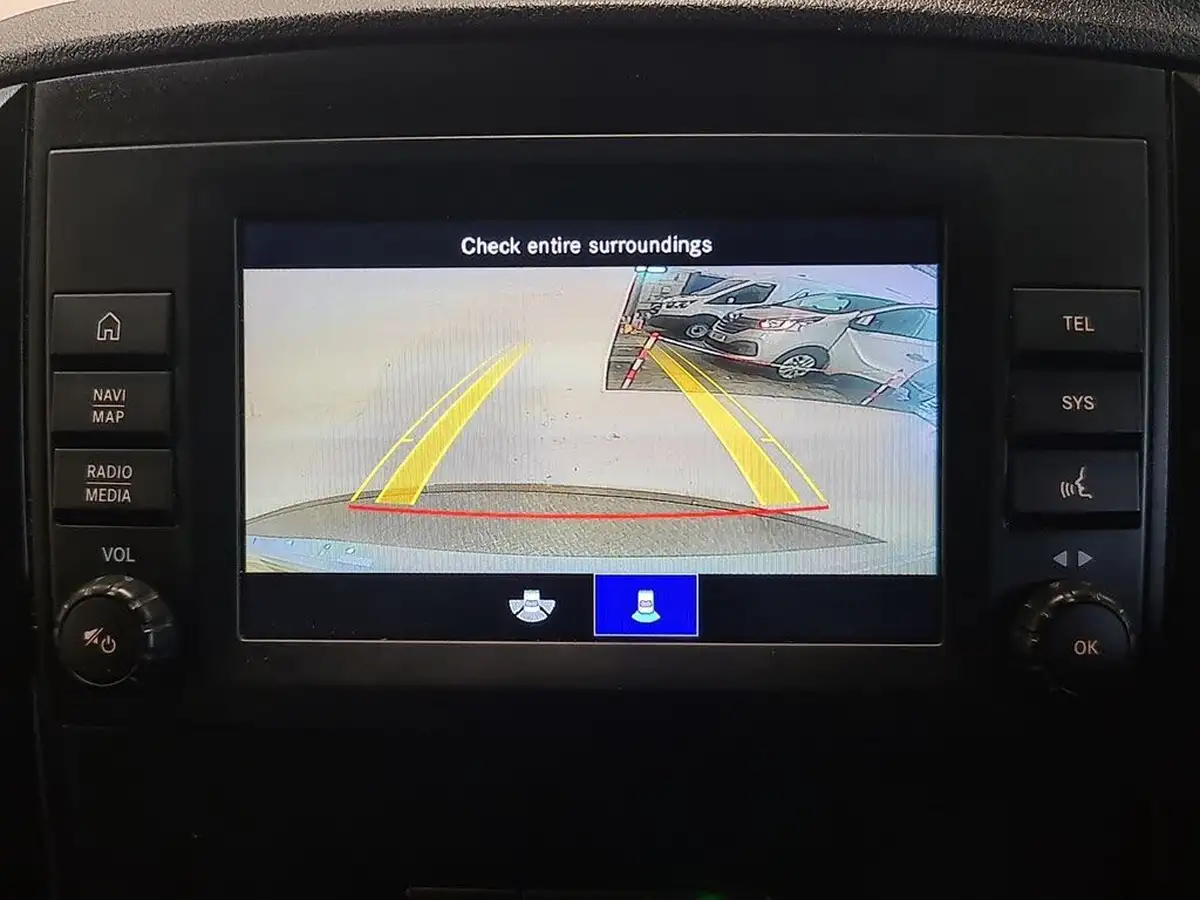 2021-mercedes-benz-vito-18-cdi-114-progressive-l2-panel-big-15