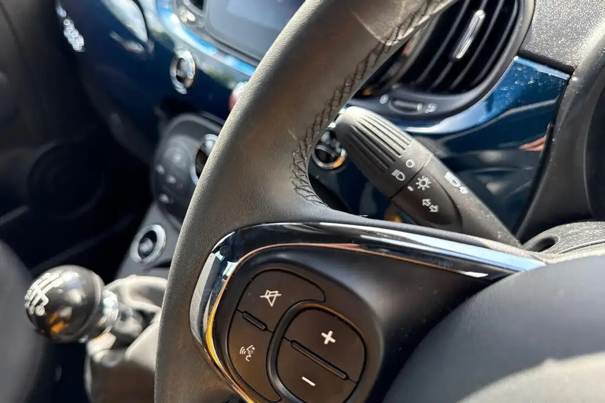 2024-fiat-500c-10-big-55