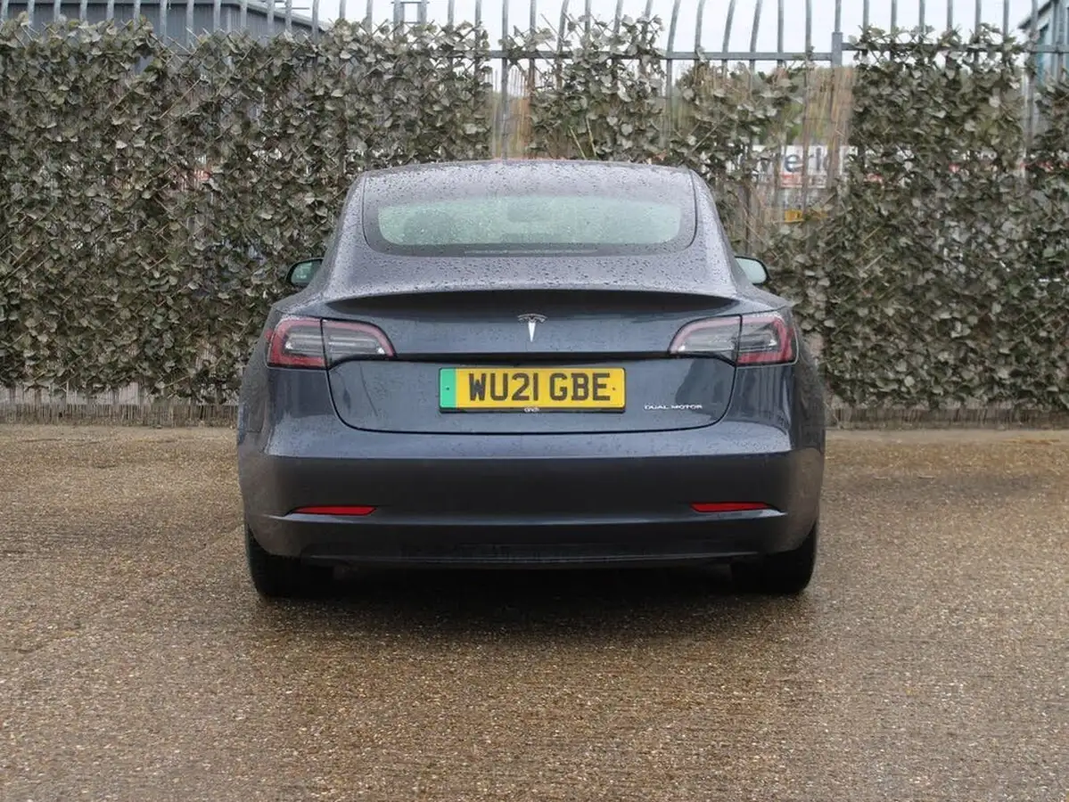 2021-tesla-model-3-e-long-range-4x4-big-8