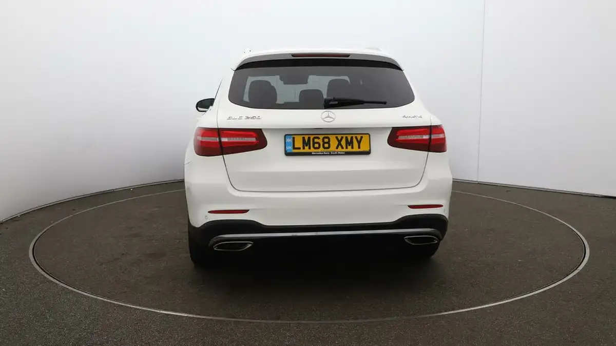 2018-mercedes-benz-glc-class-20-glc250-amg-line-ss-station-wagon-5d-big-57