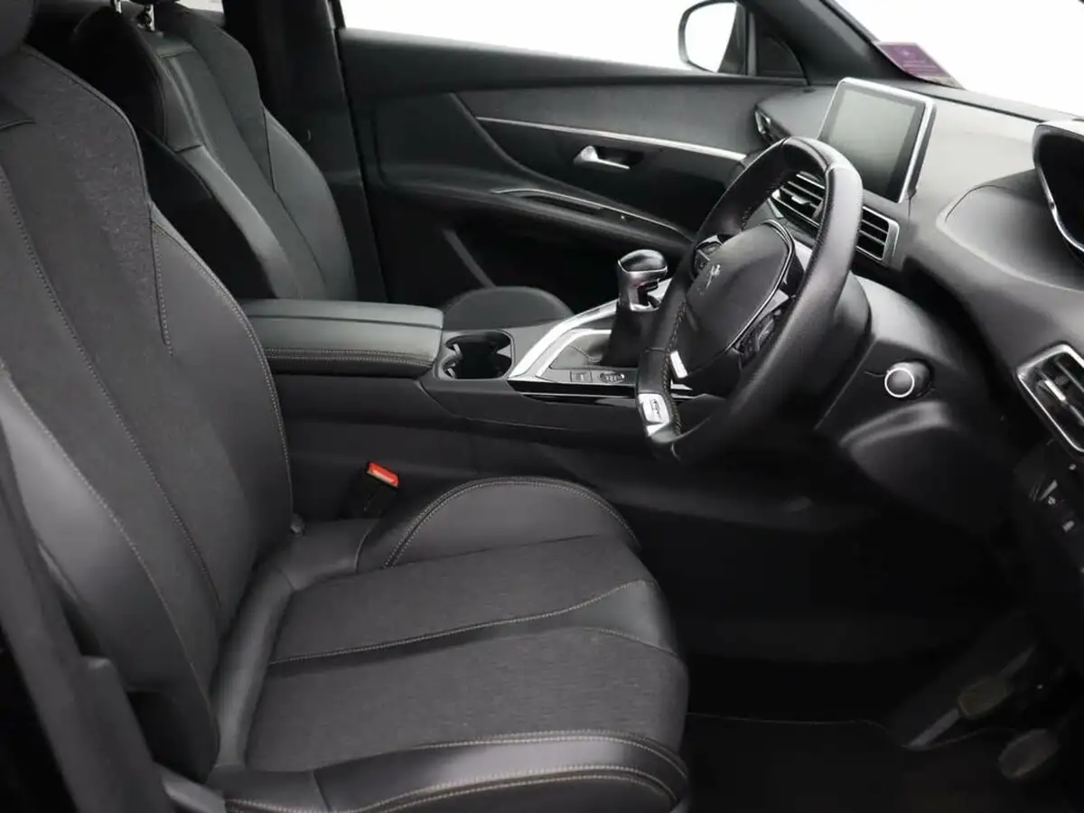 2020-peugeot-3008-suv-12-puretech-gt-line-premium-big-22