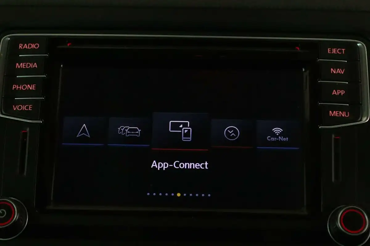 2020-volkswagen-sharan-20tdi-se-nav-150ps-dsg-big-25