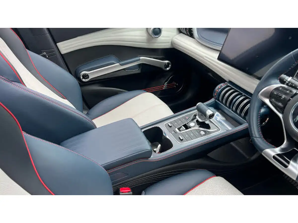 2024-byd-atto-3-e-design-big-13