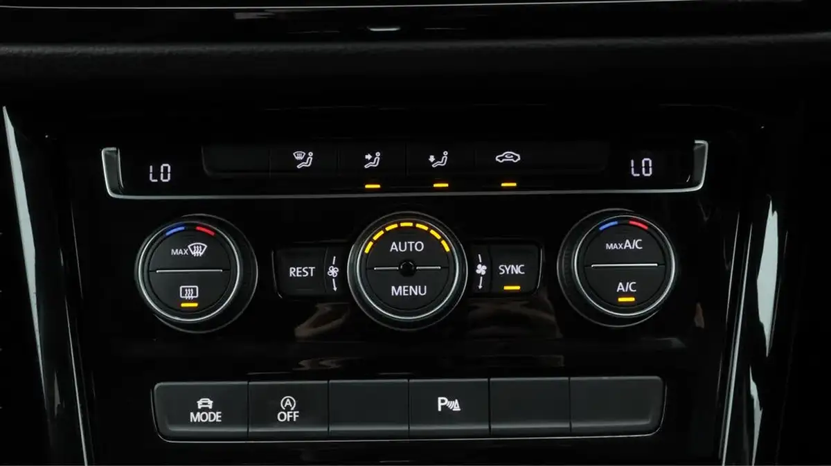2020-volkswagen-touran-15-tsi-sel-dsg-big-12