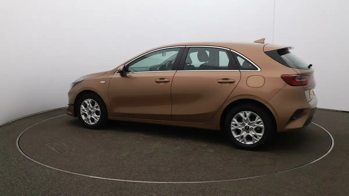 2021-kia-ceed-10-t-gdi-2-hatchback-big-45