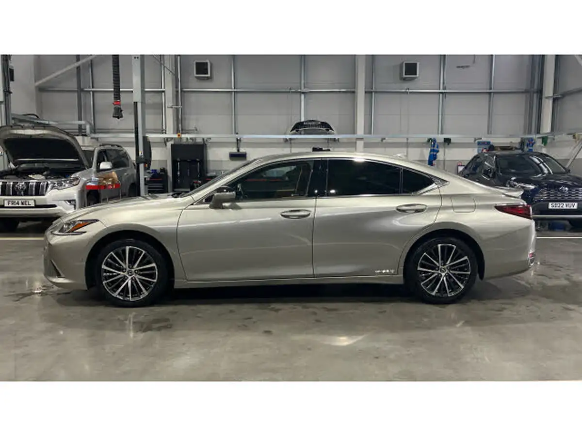 2022-lexus-es-300h-25-es-without-navigation-big-16