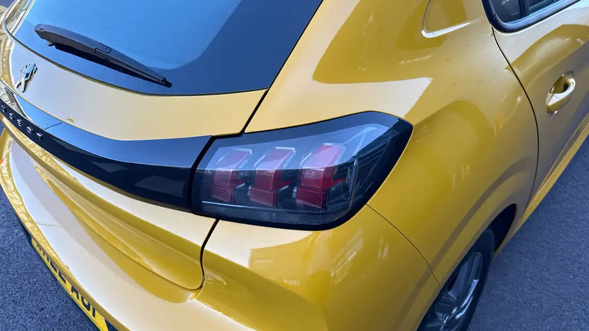 2022-peugeot-208-12-puretech-active-premium-75bhp-big-45